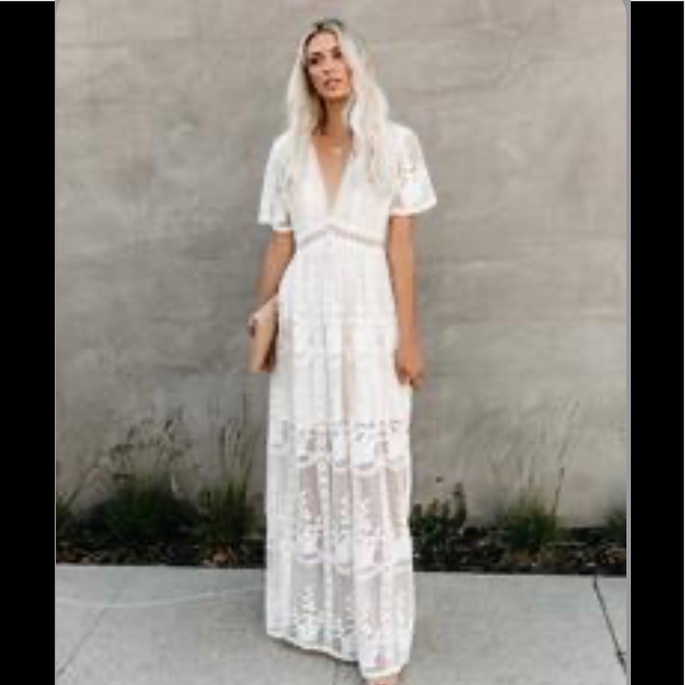 Vici White Floral Lace Maxi Dress